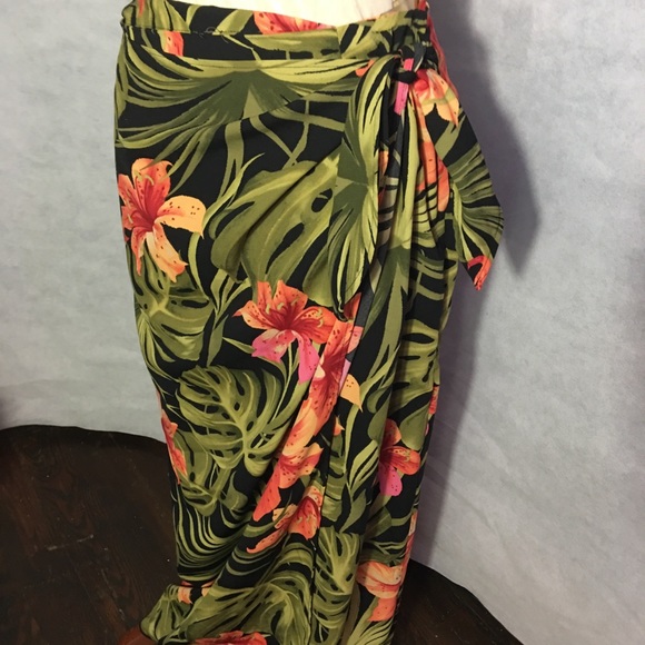 Tropical Wrap Skirt with Zipper AND side bow - Picture 2 of 6